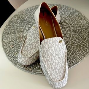 Shoes white and gold Michael kors in very good condition worn once